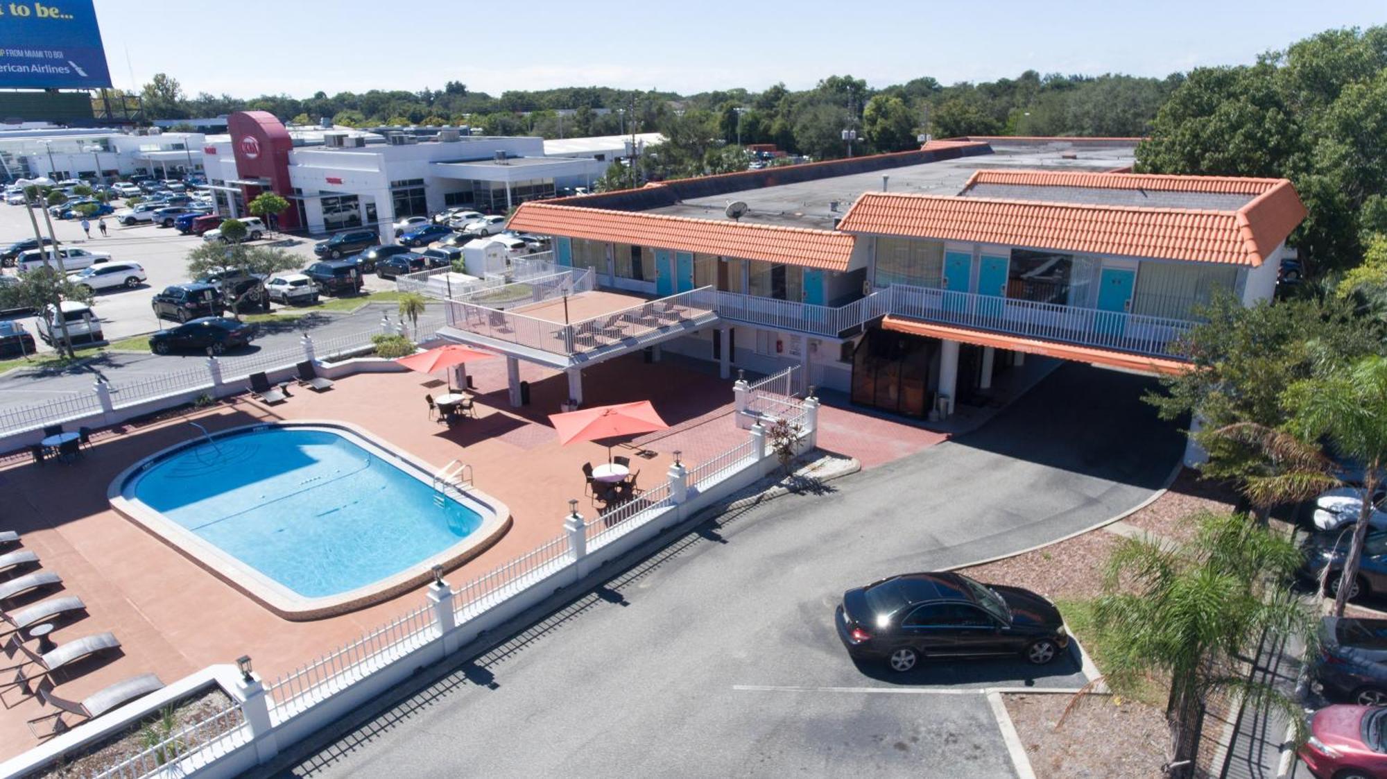 ฮาวเวิร์ด จอห์นสัน บาย วินด์แฮม เคลียร์วอเตอร์ ฟลอริดา Motel ภายนอก รูปภาพ