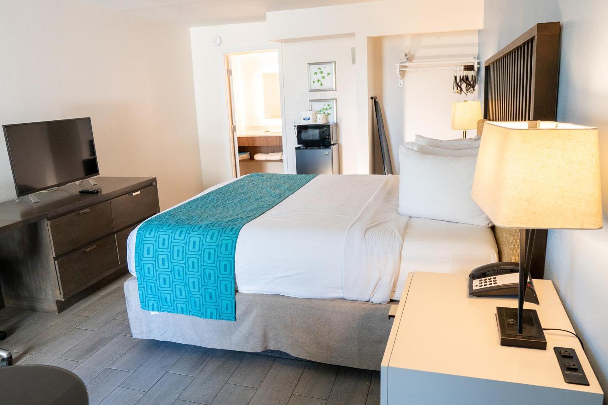 ฮาวเวิร์ด จอห์นสัน บาย วินด์แฮม เคลียร์วอเตอร์ ฟลอริดา Motel ภายนอก รูปภาพ