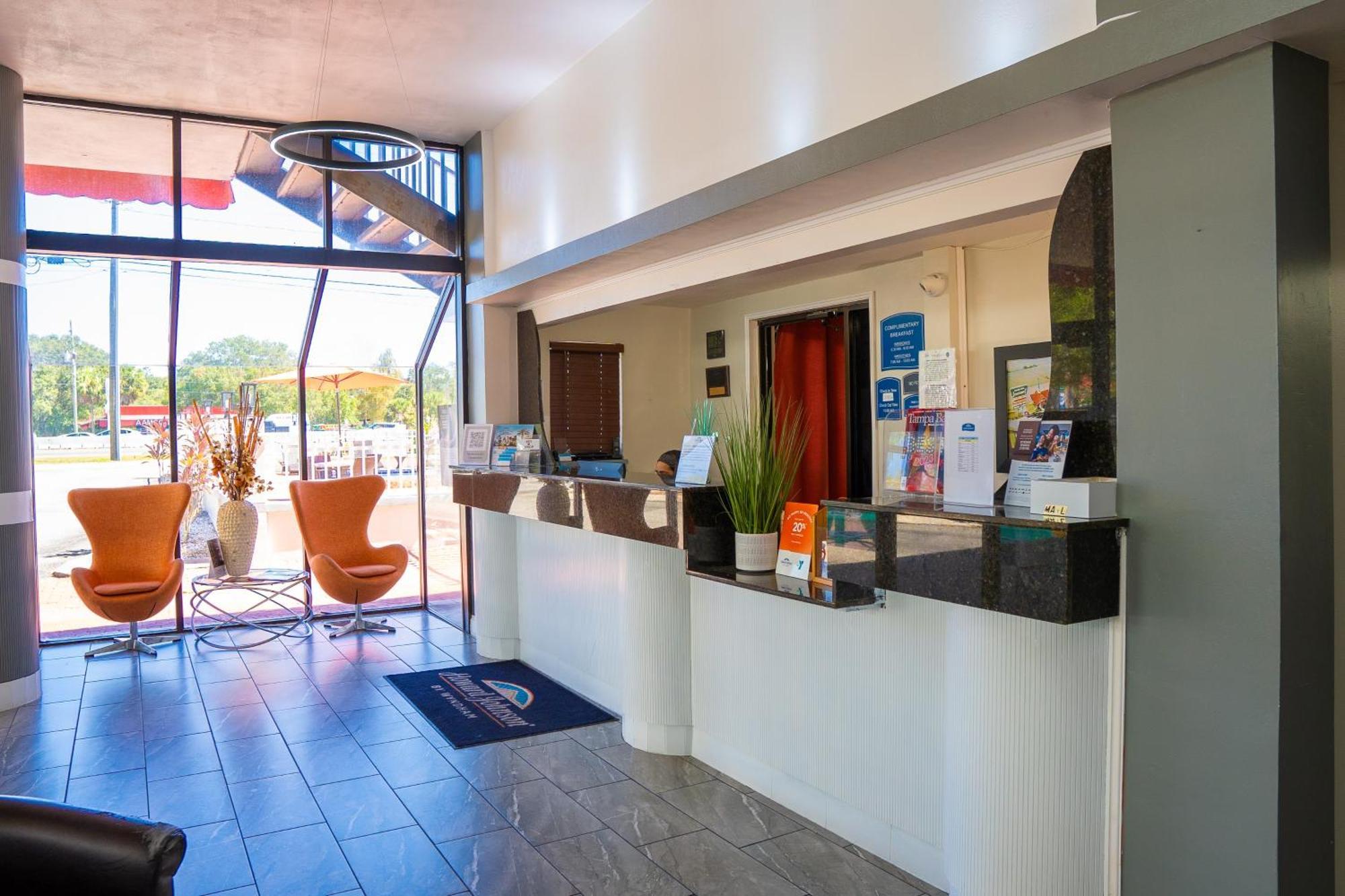 ฮาวเวิร์ด จอห์นสัน บาย วินด์แฮม เคลียร์วอเตอร์ ฟลอริดา Motel ภายนอก รูปภาพ