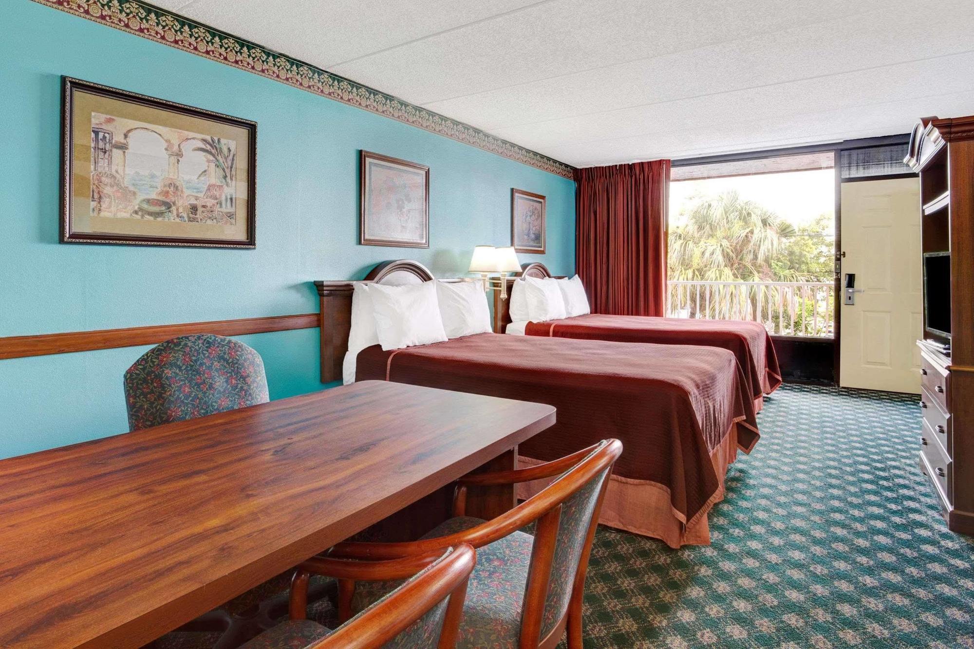 ฮาวเวิร์ด จอห์นสัน บาย วินด์แฮม เคลียร์วอเตอร์ ฟลอริดา Motel ภายนอก รูปภาพ
